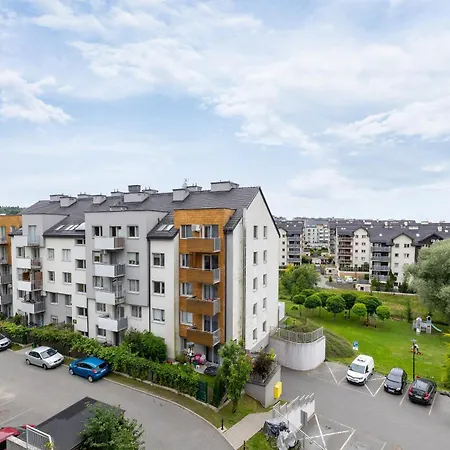 Apartman Jasny Klimatyzowany Apartament Z Parkingiem W Wieliczce By Renters Wieliczka